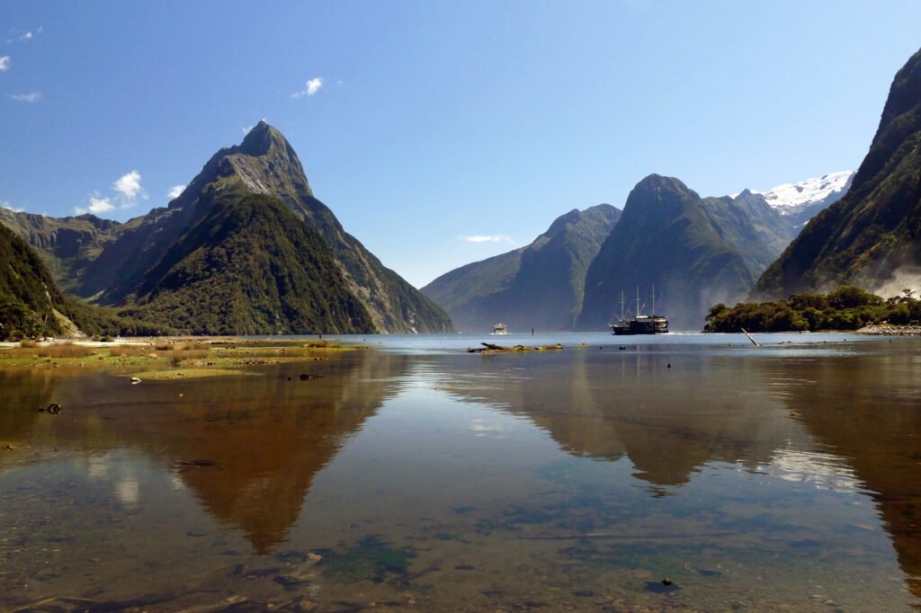 Milford Sound in Fiordland National Park, New Zealand
